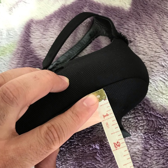 Christian Dior Adiorable Grosgrain Pump - Picture 15 of 16